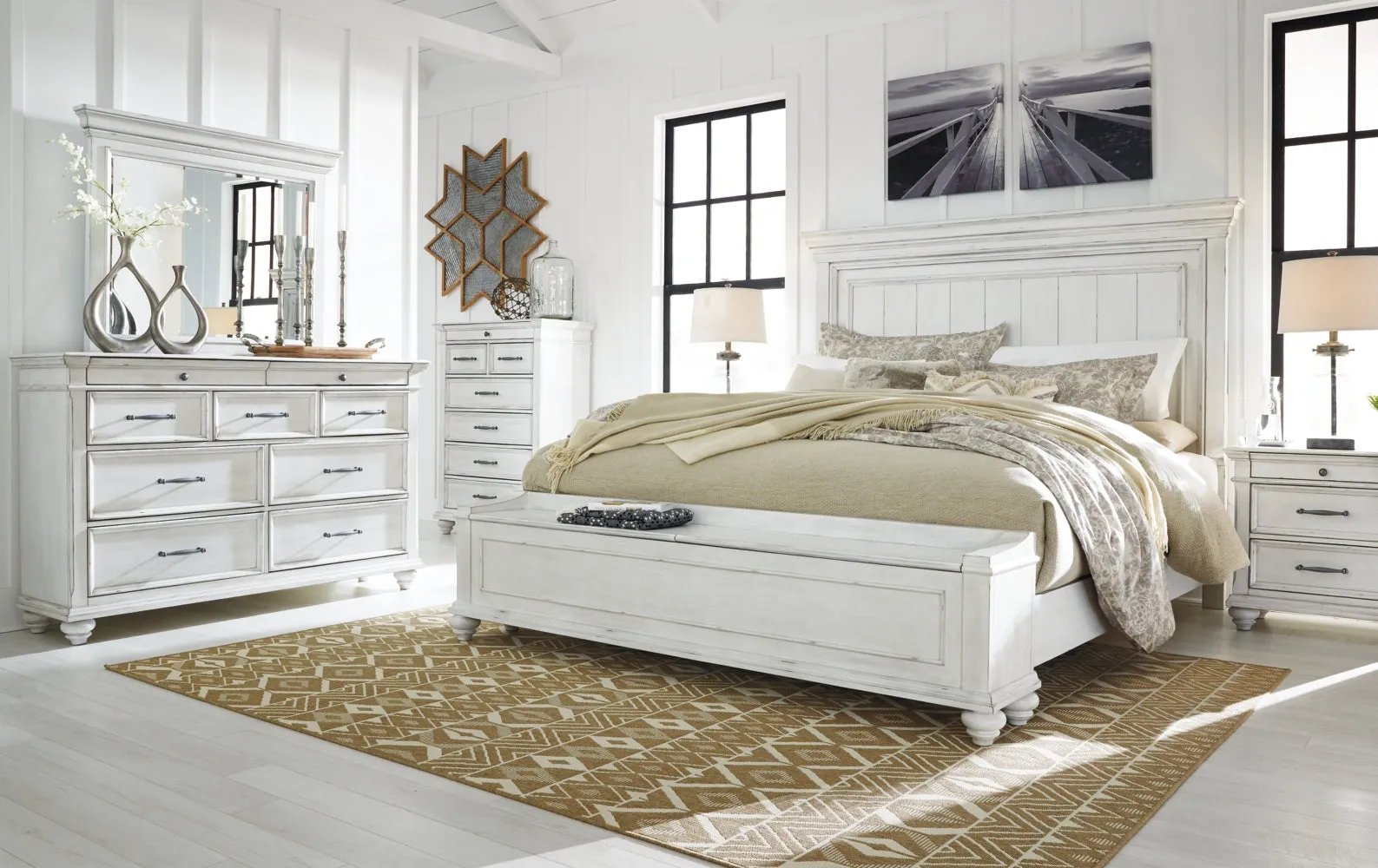 Kanwyn King Panel Bed with Storage Bench